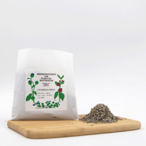 bolsa y flores de lavanda